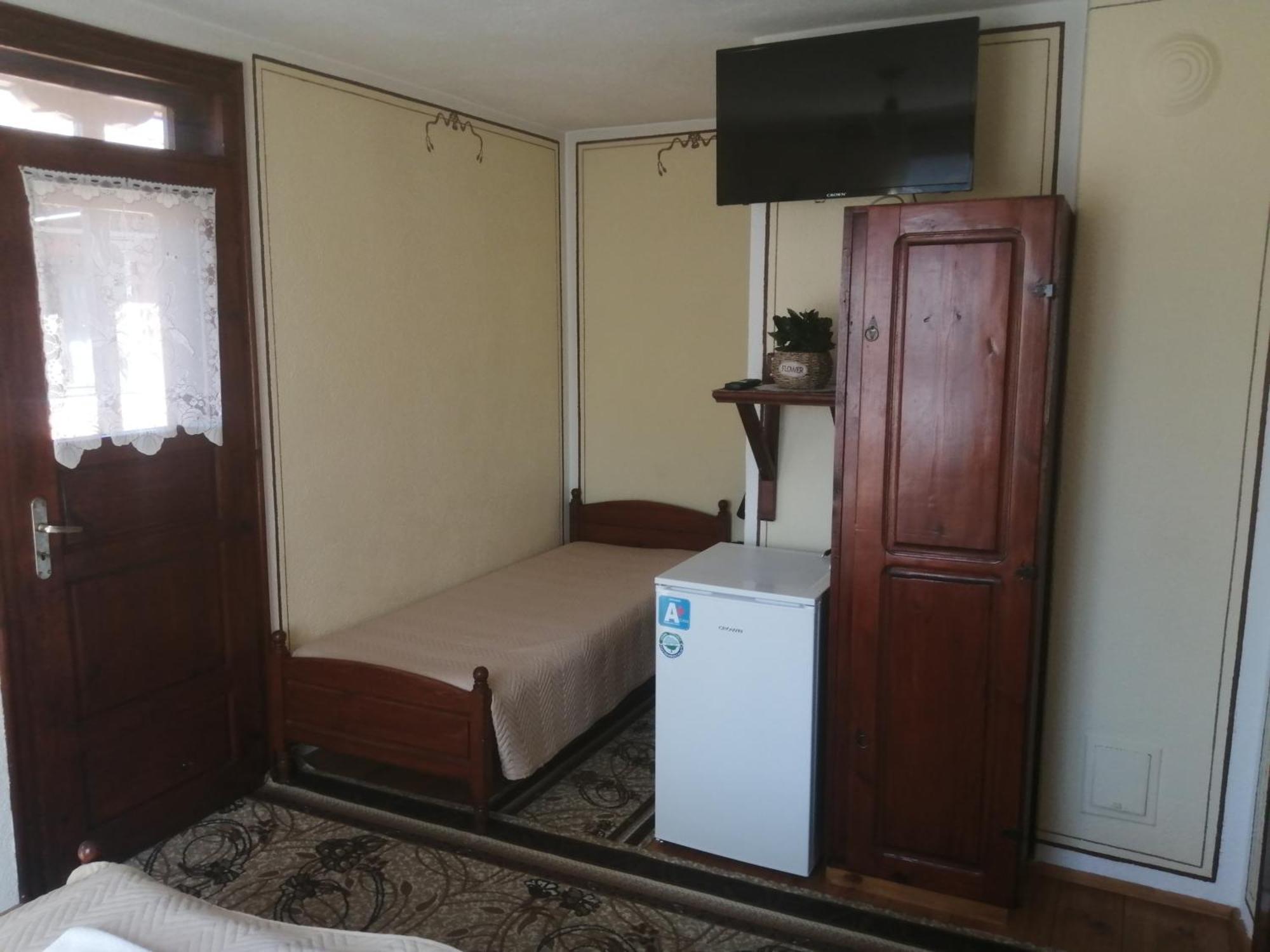 Guest Rooms Dona Копривштица Экстерьер фото