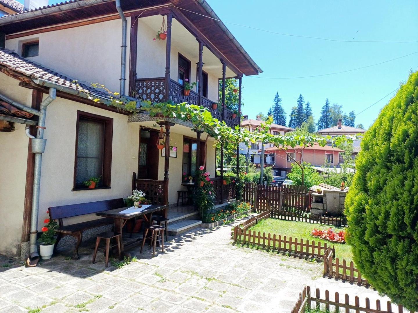 Guest Rooms Dona Копривштица Экстерьер фото