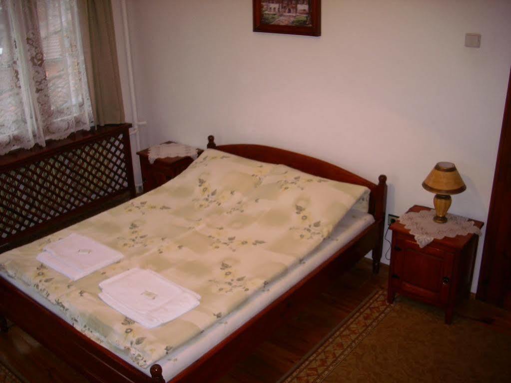 Guest Rooms Dona Копривштица Экстерьер фото